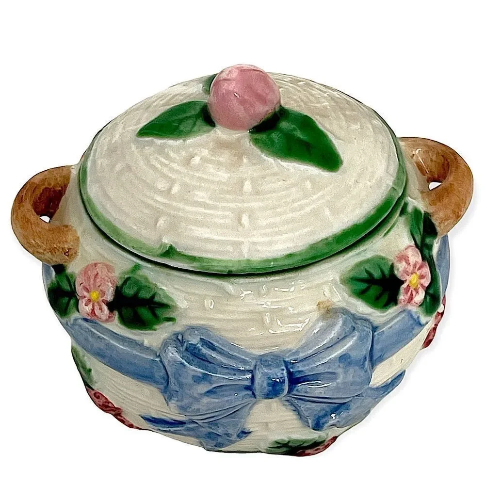Unbranded vintage teapot